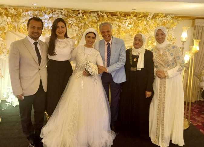 الفنان محمود عامر يحتفل بزواجه بعمر ال69