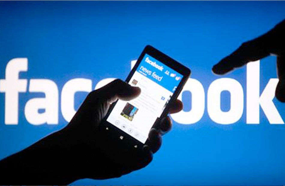 Facebook يعود بعد انقطاع عالمى.. شركة ميتا أظهرت السبب