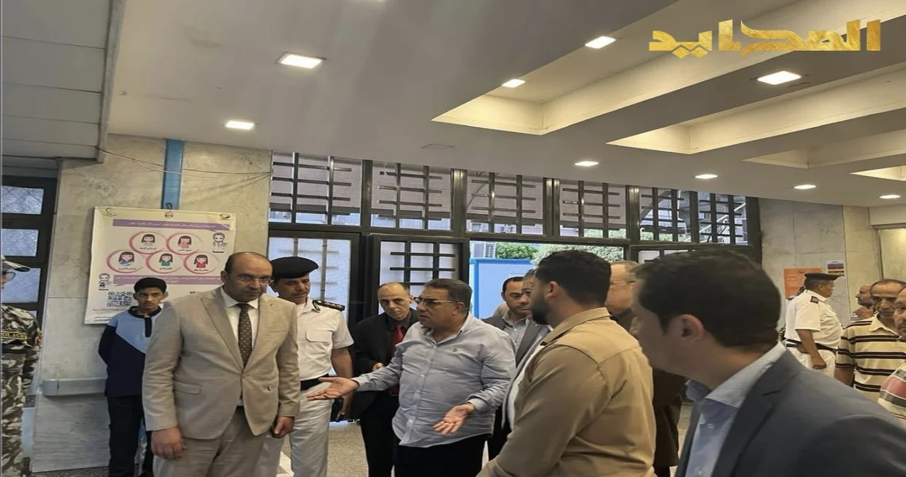 محافظ الدقهلية يتابع جهود التعامل مع حريق مخزن خردة في شربين