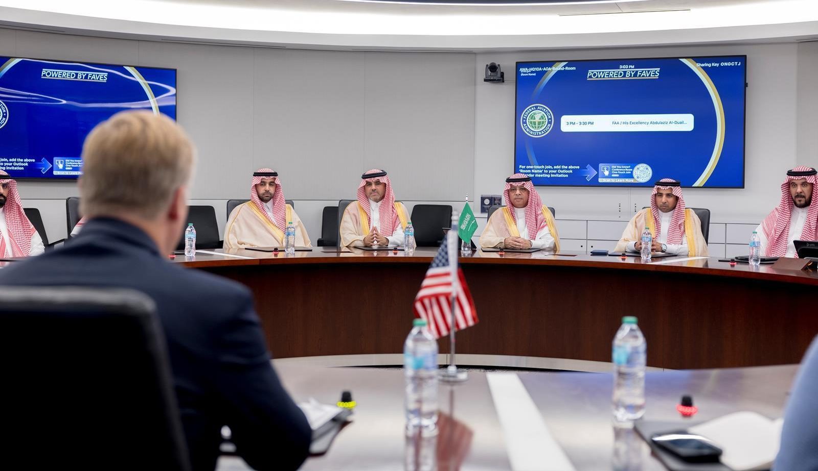 إتفاقية تعاون بي “هيئة الطيران المدني” و شركة “بوينج” الأمريكية في مجال التنقل الجوي المُتقدم