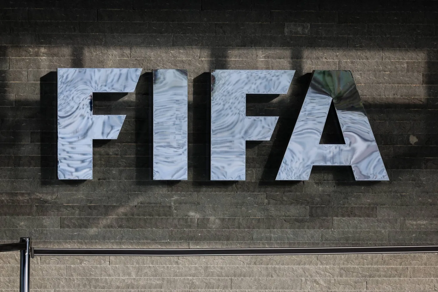 فيفا يتغنى بلاعب منتخب مصر للشباب قبل إنطلاق كأس العالم
