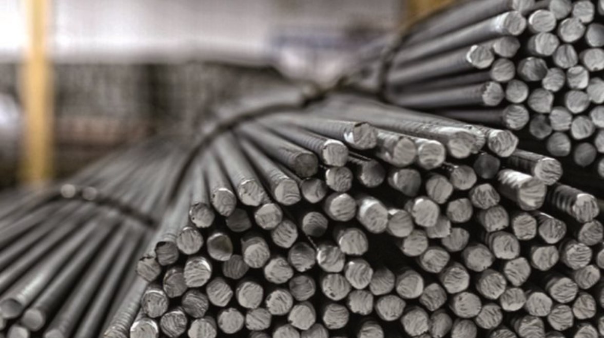 استقرار في سعر طن الحديد اليوم رغم الزيادات السابقة وترقّب لتحرّكات جديدة بالسوق