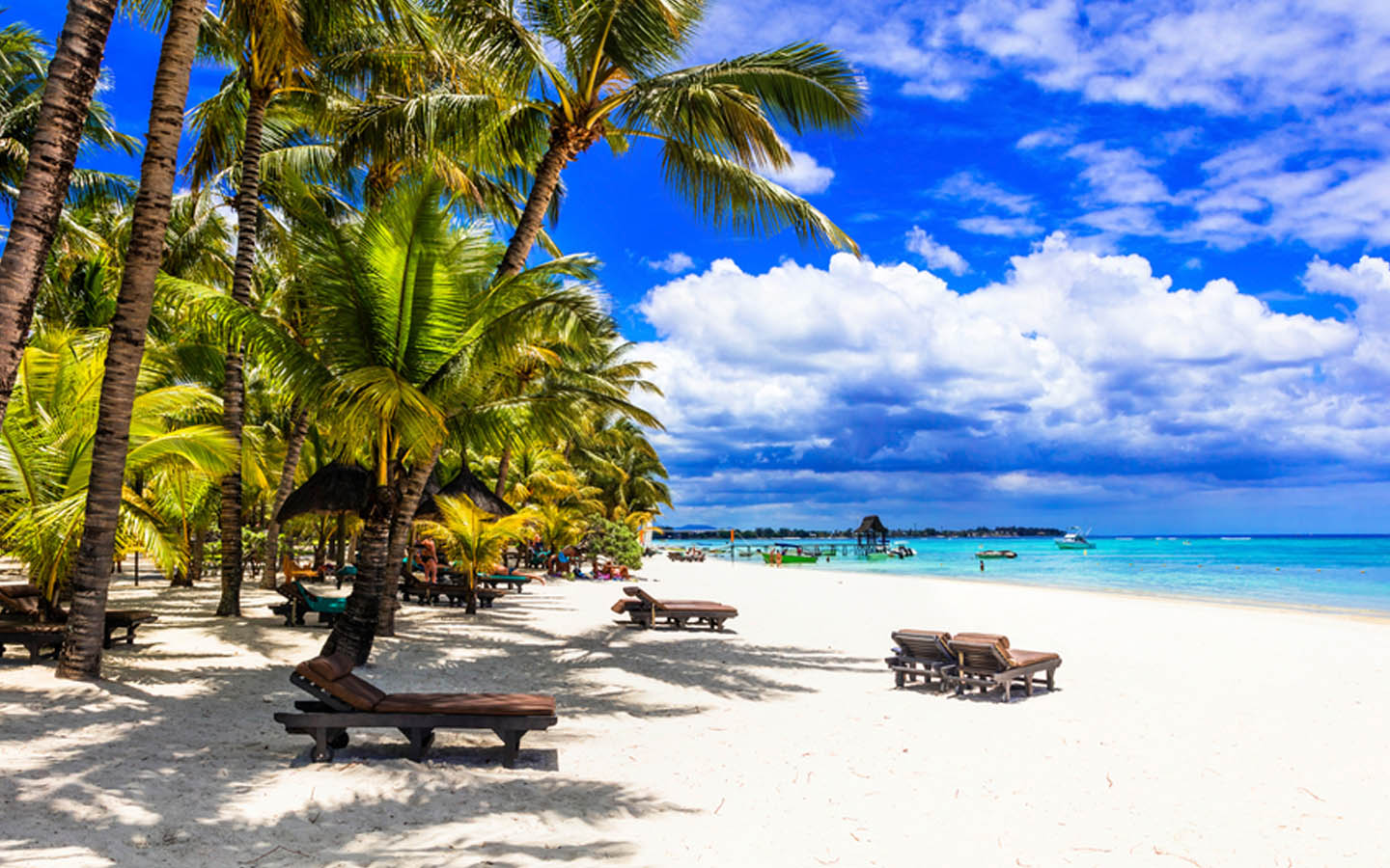 جوازات سفر إسرائيلية بحوزة زوجين إيرانيين في مطار موريشيوس